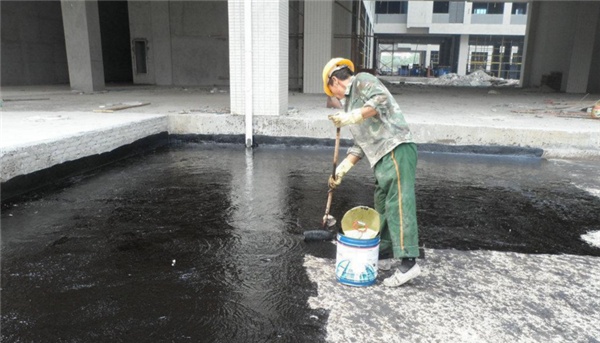 噴涂速凝防水涂料是什么？它有什么優(yōu)勢？
